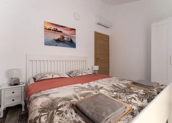 Beautiful New With Pool, Near - By Traveler Tourist Agency Krk - Id 2400 *