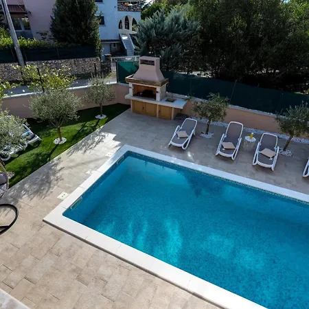 Willa Beautiful New With Pool, Near - By Traveler Tourist Agency Krk - Id 2400